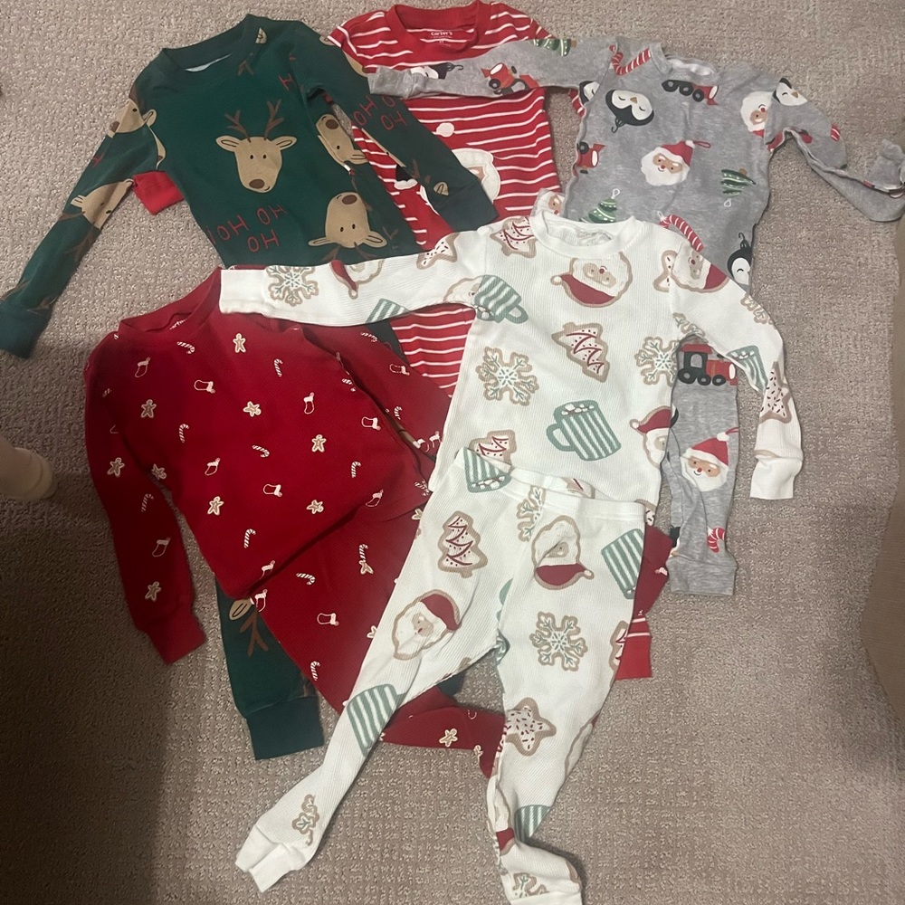 Carter's 2T Christmas Pajamas bundle